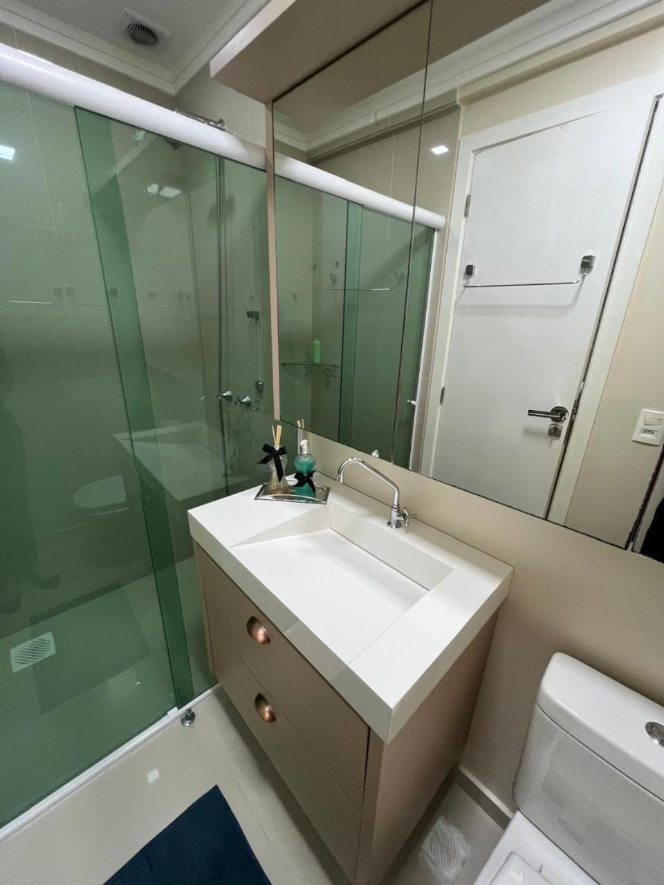 Apartamento Piscina, Suite, Garagem Privativa! Excelente Apto!