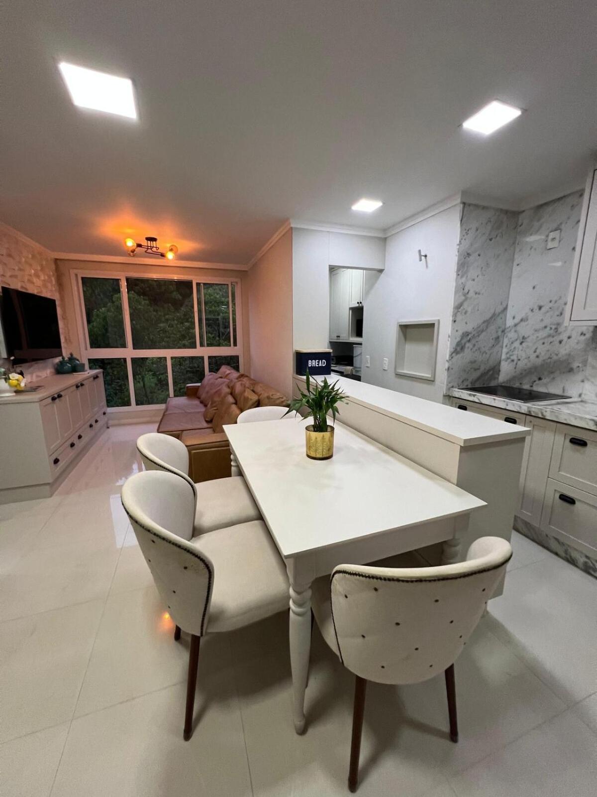 Piscina, Suite, Garagem Privativa! Excelente Apto! * Balneario Camboriu