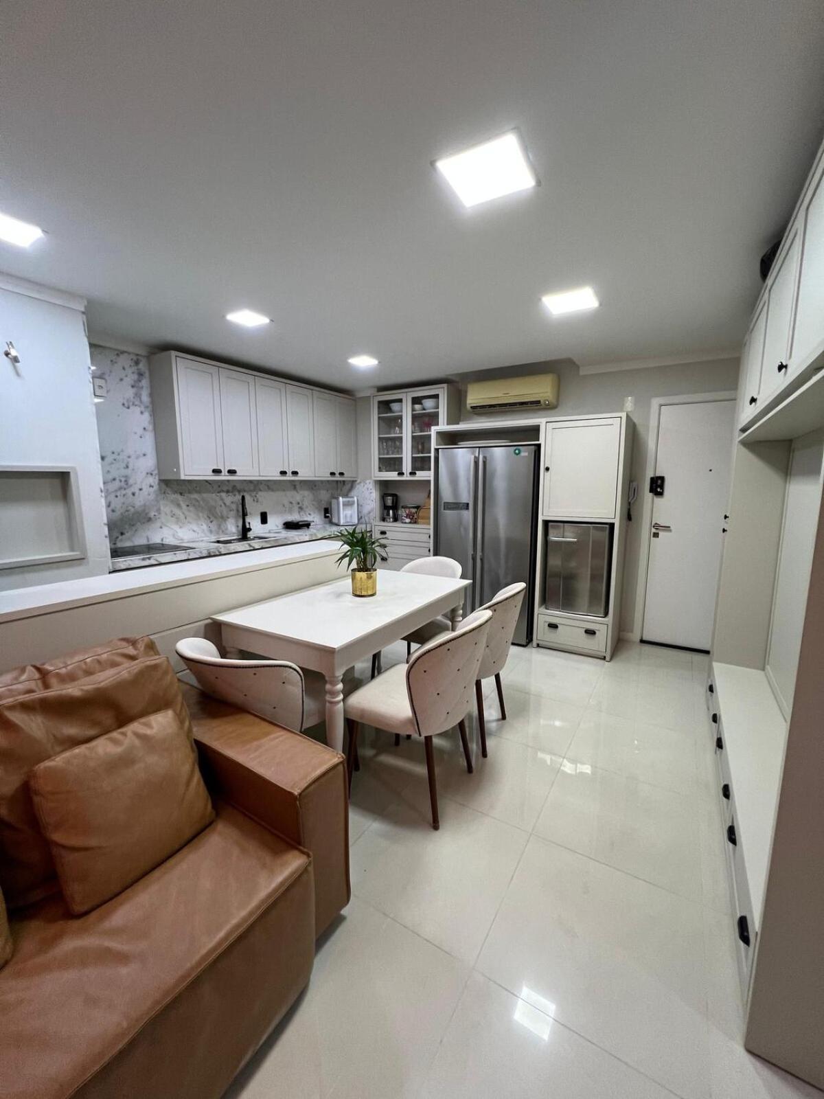 Piscina, Suite, Garagem Privativa! Excelente Apto! * Balneario Camboriu