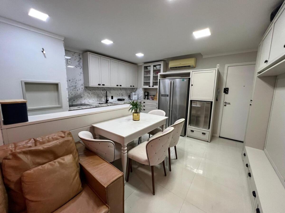 Apartamento Piscina, Suite, Garagem Privativa! Excelente Apto! Balneario Camboriu
